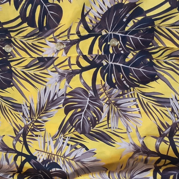 HABAND YELLOW AND GRAY FLORAL HAWAIIAN SHIRT, XL - Picture 5 of 10